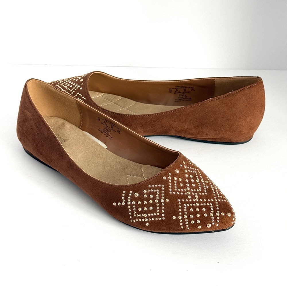 Jaclyn Smith Faux Suede Sequin Toe Flats Cognac Brown Size 9M